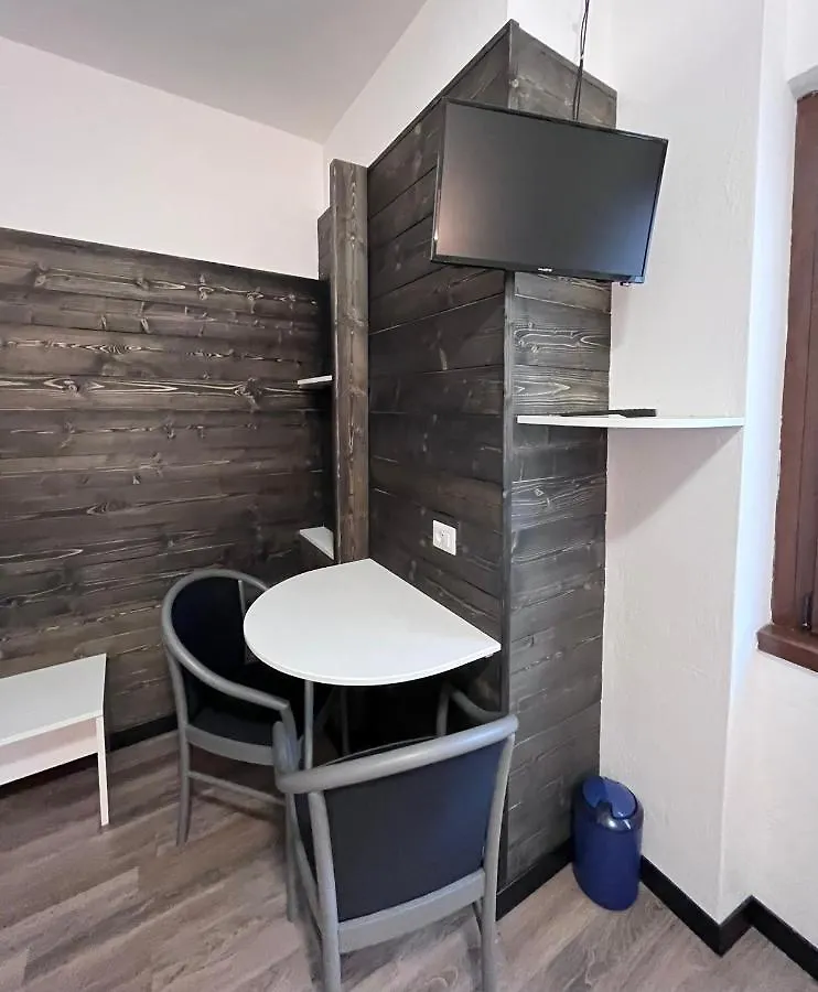 Albergo Baffo Chiuro 2*,  Italy
